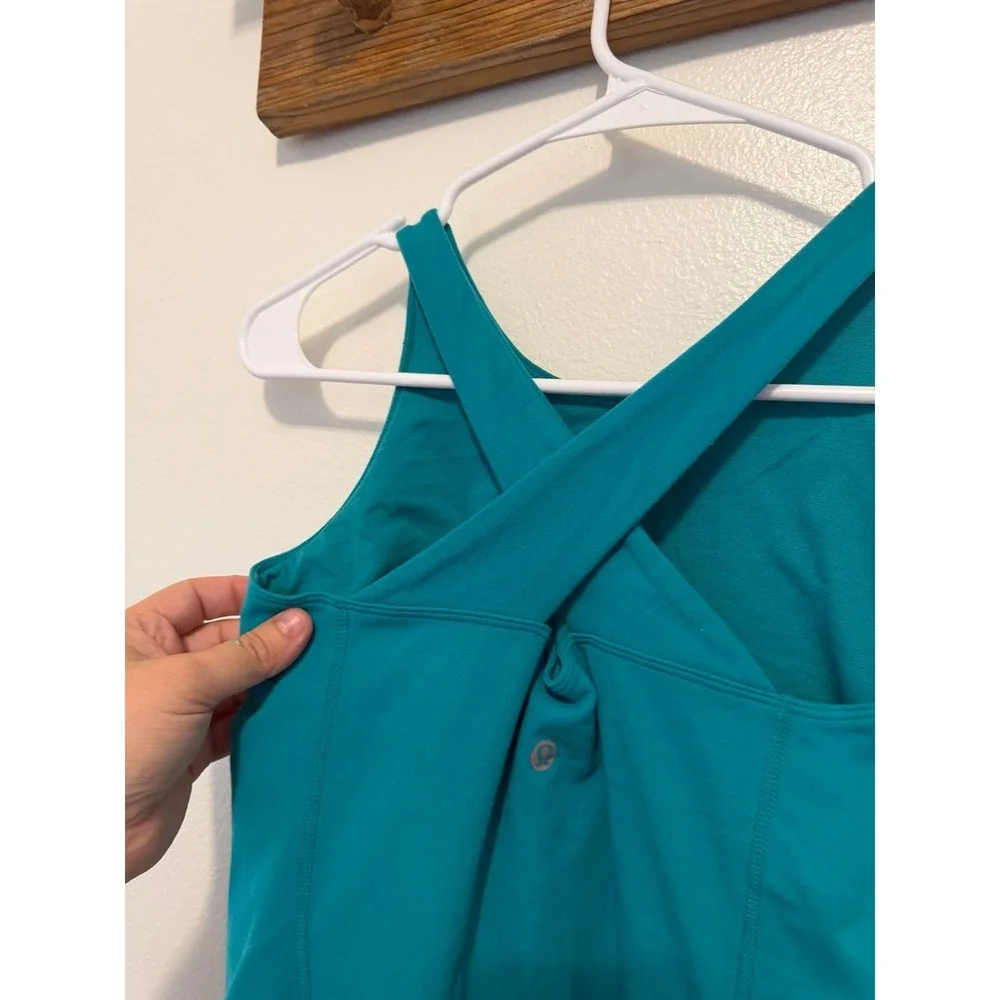 Lululemon Womens greenRacerback Criss Cross Strap Yoga Tank Top Size 4
